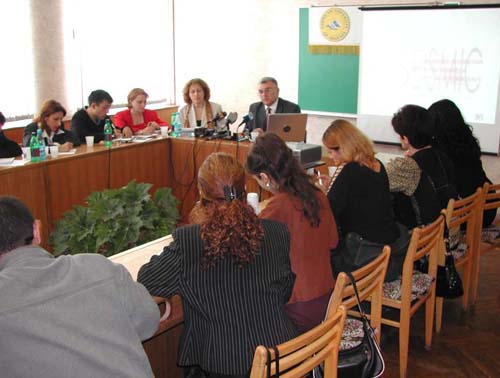 ARH2003-10-02 120147